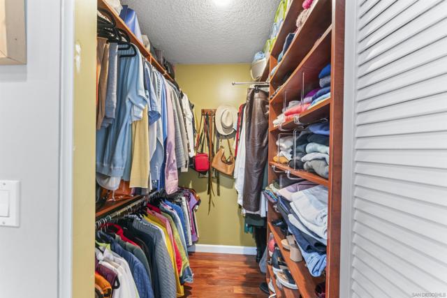 850 Beech Street, San Diego CA: https://media.crmls.org/mediaz/83e0fea6-370f-4a6f-bf05-1586da93381f.jpg