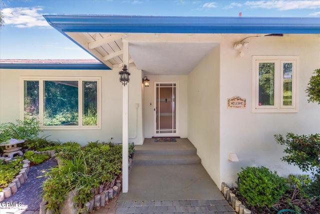 1372 Inverness Drive, Pasadena CA: https://media.crmls.org/mediaz/83e10428-a9be-4d39-9a31-bfe4c38e1fee.jpg