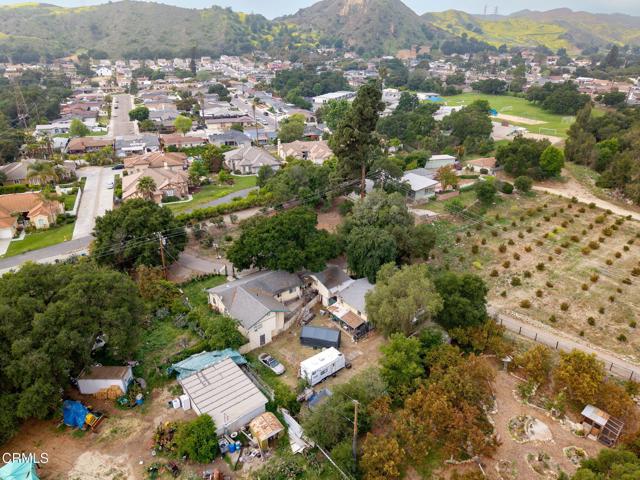 1151 Grant Line Street, Santa Paula CA: https://media.crmls.org/mediaz/83e23931-bd7b-4ddb-b0f5-2820841b9f6f.jpg
