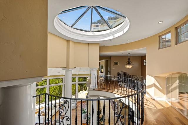 122 Zanzibar Drive, Aptos CA: https://media.crmls.org/mediaz/83e32c38-7bc9-487b-a834-cab9a28143e9.jpg