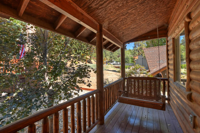 43259 Bow Canyon Road, Big Bear CA: https://media.crmls.org/mediaz/83e421f1-e7c7-479b-923c-850cd75a79e9.jpg