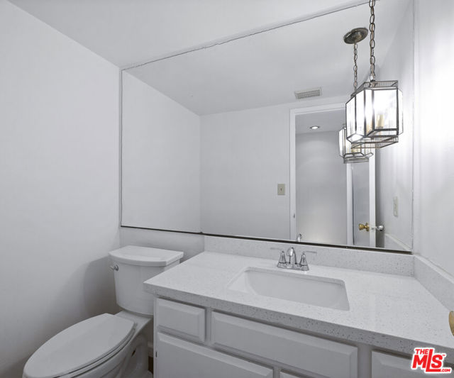 13211 Vanowen Street, North Hollywood CA: https://media.crmls.org/mediaz/83e4dc59-38e4-450c-b340-5a54f54c7ae2.jpg