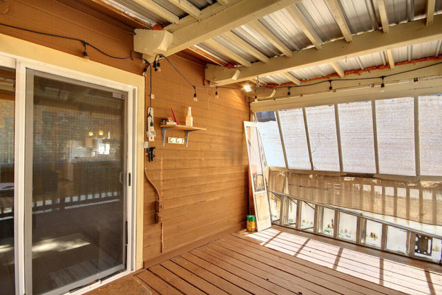 735 Santa Barbara Avenue, Sugarloaf CA: https://media.crmls.org/mediaz/83e4f639-b5cb-41c5-ac09-4543b17b03eb.jpg