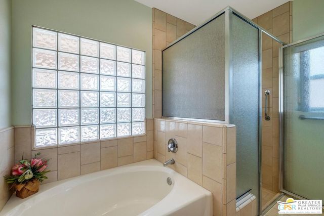 Image 32 of 39 For 74119 Academy Lane