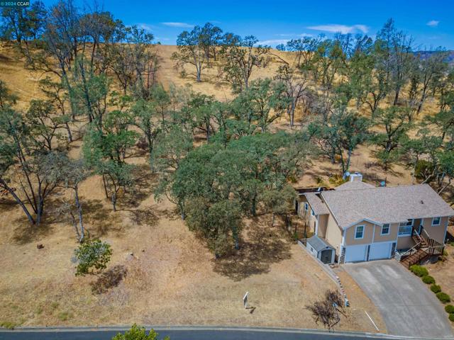 Image 21 of 25 For 1053 Headlands Dr