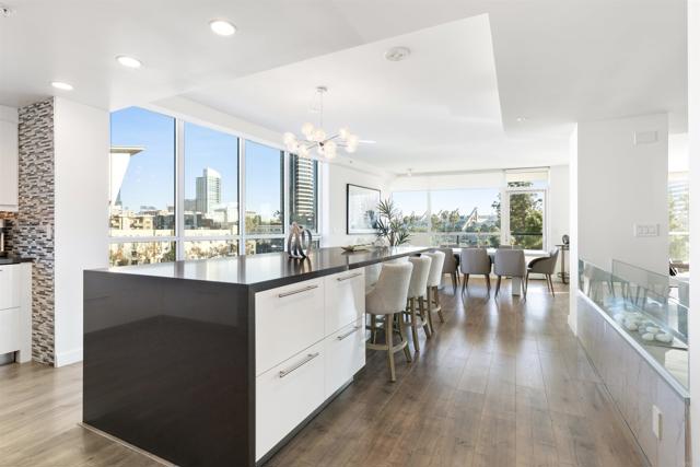 Detail Gallery Image 20 of 56 For 510 1st Ave #402,  San Diego,  CA 92101 - 4 Beds | 4 Baths