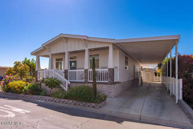 250 Telegraph Road, Fillmore CA: https://media.crmls.org/mediaz/83e62ced-97e1-42db-b135-279f3b8ab7c8.jpg