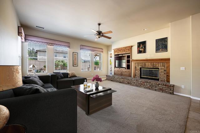 387 MELBOURNE GLN, Escondido CA: https://media.crmls.org/mediaz/83e7e4a3-2c87-4406-ae0f-74cc0b67985f.jpg