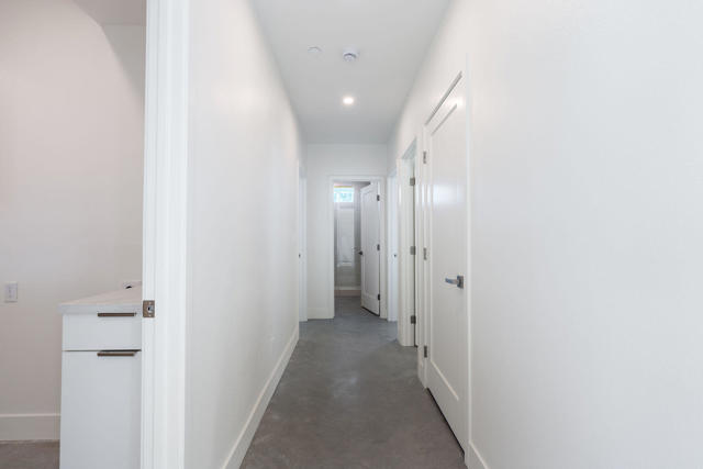 Image 22 of 55 For 416 Rosa Parks Road