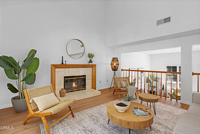 Detail Gallery Image 6 of 26 For 24571 Indian Hill Ln, West Hills,  CA 91307 - 3 Beds | 2 Baths