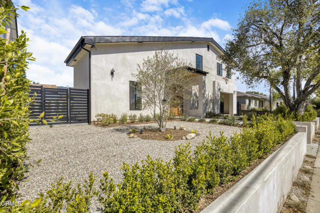 Detail Gallery Image 20 of 32 For 611 W Claremont St, Pasadena,  CA  - 3 Beds | 3 Baths