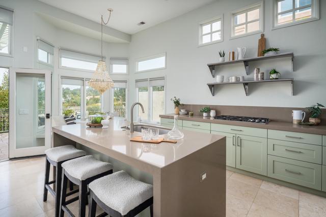 14730 Caminito Porta Delgada, Del Mar CA: https://media.crmls.org/mediaz/83e96b8e-c57c-46c3-8114-efee78dc44b1.jpg