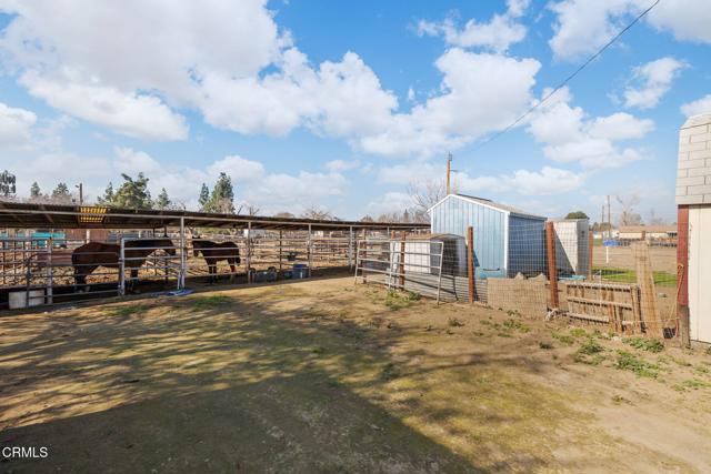 Detail Gallery Image 26 of 40 For 301 Sycamore Dr, Bakersfield,  CA 93308 - – Beds | – Baths