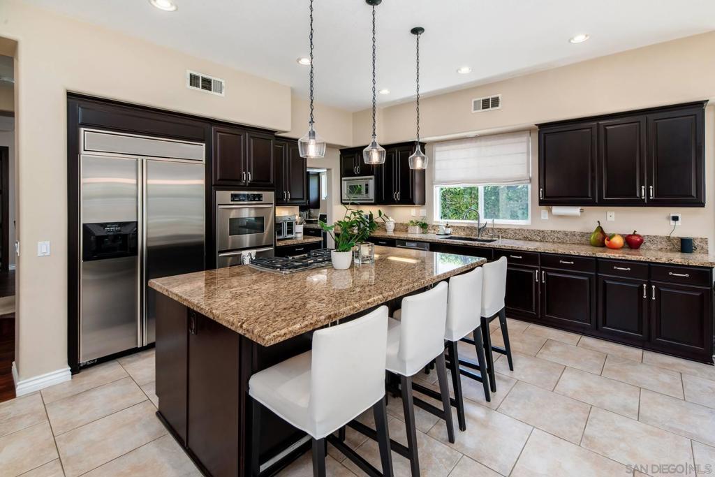5470 Thoroughbred Place - photo 14