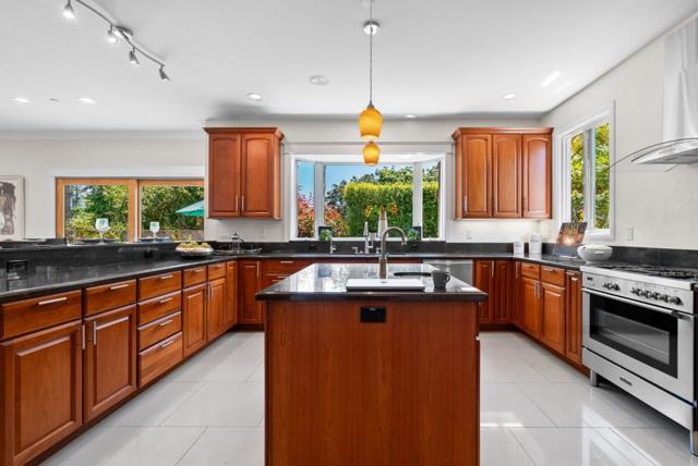 422 Mccormick Avenue, Capitola CA: https://media.crmls.org/mediaz/83ecb6c4-d8a8-47e0-97fc-dd3c41774c60.jpg