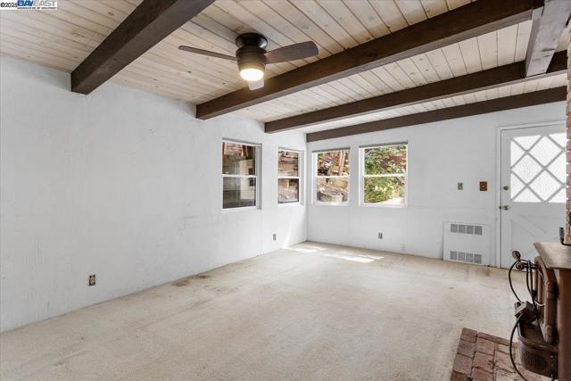 3491 Middleton Ave, Castro Valley CA: https://media.crmls.org/mediaz/83ed60cd-6646-4811-8407-a2300ca507f4.jpg