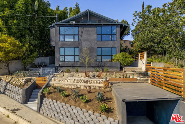 3404 Glenalbyn Drive, Los Angeles CA: https://media.crmls.org/mediaz/83ef0b54-dc1a-453a-8bab-fd3e87a8527f.jpg