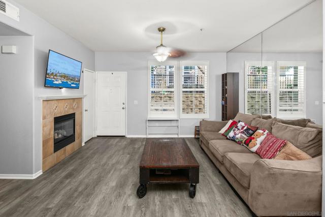 4475 Corona Borealis Dr., San Diego CA: https://media.crmls.org/mediaz/83f0f7ff-32ad-4322-9af8-8653ad0e8754.jpg