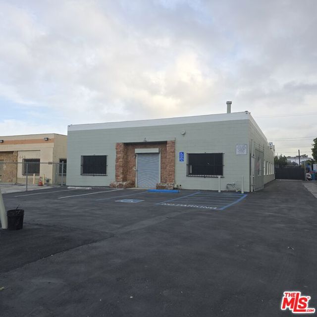Image 2 of 22 For 455 Alondra Boulevard