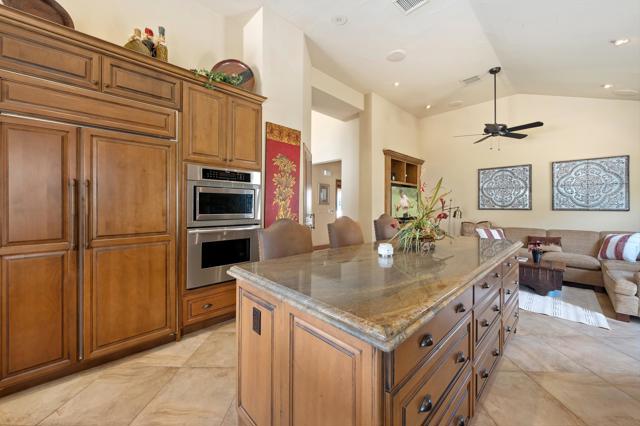 57205 Merion, La Quinta CA: https://media.crmls.org/mediaz/83f1ea6d-3c9c-4d4f-a946-a6d4b7e236fb.jpg