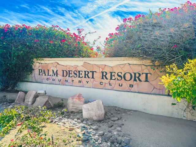 41531 Peach Tree Court, Palm Desert CA: https://media.crmls.org/mediaz/83f1fc79-1bbf-4e5e-a099-2c48e98c050a.jpg