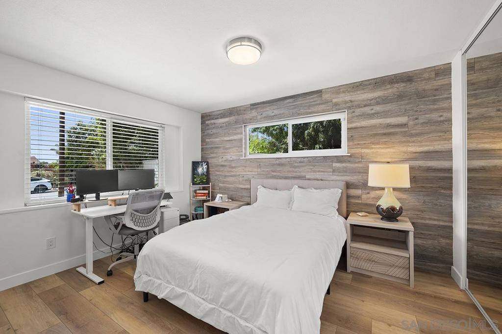 MLS #250033670SD img 15