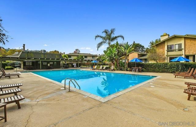 10744 Caminito Bravura, San Diego CA: https://media.crmls.org/mediaz/83f239a8-ca69-48d0-bc7f-15451416ce91.jpg