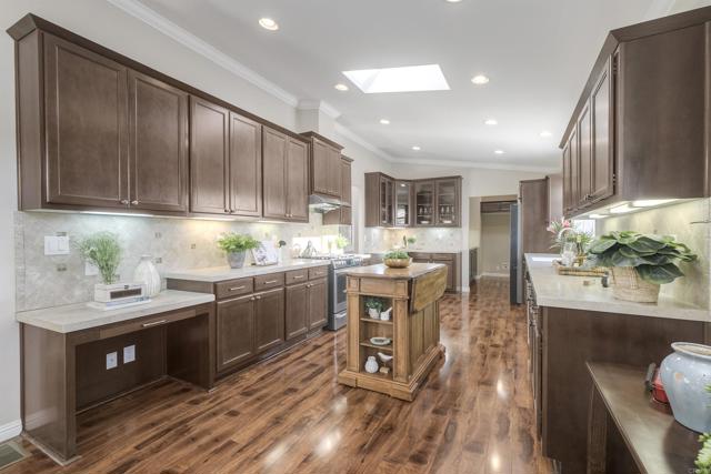 5188 Don Rodolfo Drive, Carlsbad CA: https://media.crmls.org/mediaz/83f23a25-0d5d-4e9c-9596-8091774a90c3.jpg