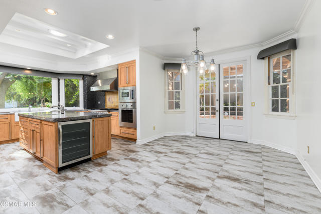 29515 Weeping Willow Drive, Agoura Hills CA: https://media.crmls.org/mediaz/83f299b6-f8f5-4743-ae42-8700be36ef21.jpg