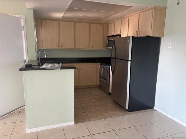 5962 Rancho Mission RD, San Diego CA: https://media.crmls.org/mediaz/83f29cb8-abce-4cf5-b522-b7a4002c179c.jpg