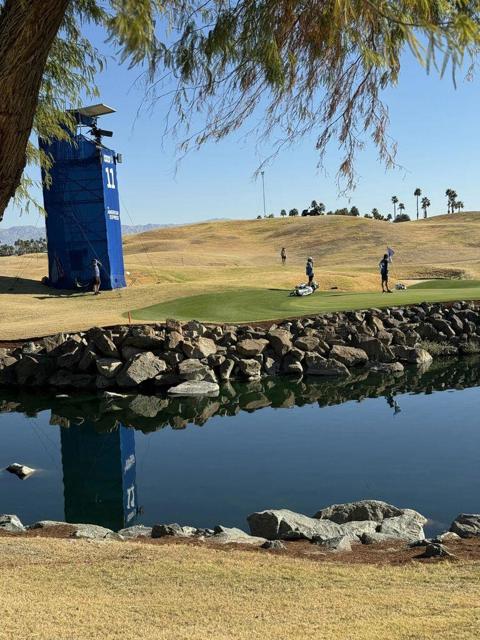 54564 Oak Tree, La Quinta CA: https://media.crmls.org/mediaz/83f32ee8-28f4-4a04-ab11-f0c15ed74d60.jpg