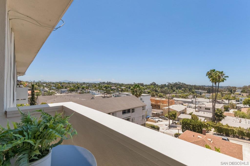 1907 Robinson Ave - photo 9