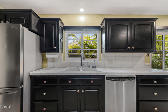 Detail Gallery Image 11 of 41 For 218 Palomares Ave, Ventura,  CA 93003 - 2 Beds | 2 Baths
