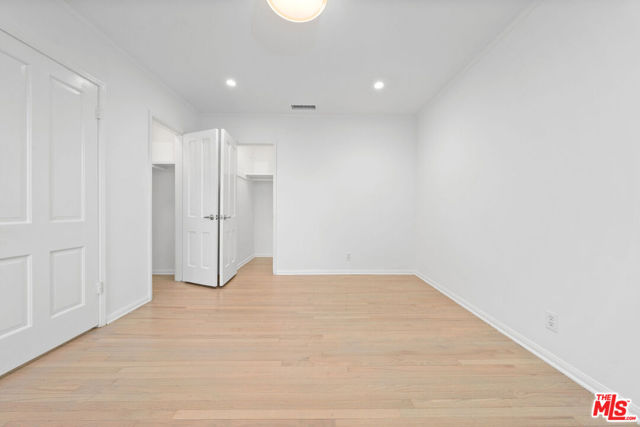 11347 CASHMERE Street, Los Angeles CA: https://media.crmls.org/mediaz/83f6d434-7453-49e8-b23e-940493acbbbf.jpg