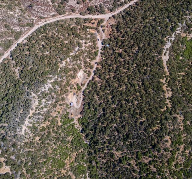 71418 Jolon Road, Bradley CA: https://media.crmls.org/mediaz/83f77790-aa89-4a0d-9e82-cce561635d04.jpg