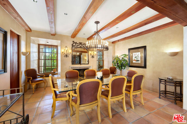25127 Jim Bridger Road, Hidden Hills CA: https://media.crmls.org/mediaz/83f87b18-bf3b-4ab1-8b7e-72fb222ee6f2.jpg