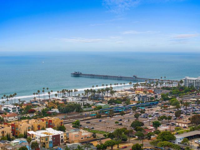 Detail Gallery Image 1 of 35 For 519 S Freeman St, Oceanside,  CA 92054 - 4 Beds | 3/1 Baths