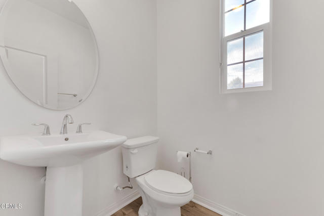 Detail Gallery Image 14 of 34 For 260 Townsite Promenade, Camarillo,  CA 93010 - 3 Beds | 2/1 Baths