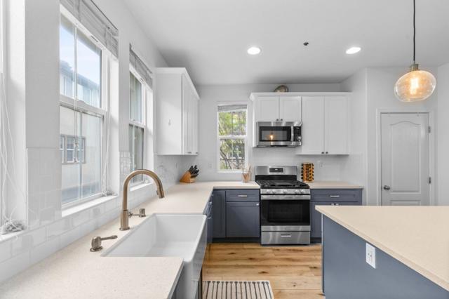 632 Moss Way, Hayward CA: https://media.crmls.org/mediaz/83fb1012-6745-454b-a920-78cacaa1a9eb.jpg