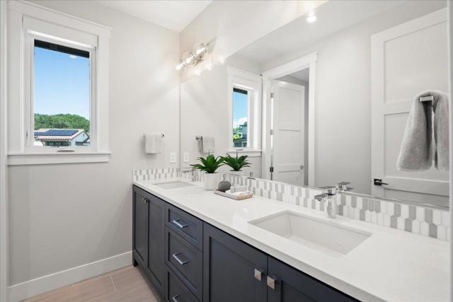 115 Wika Ranch Court, Redwood City CA: https://media.crmls.org/mediaz/83fb9b39-269f-469d-b0ea-0202e499f452.jpg