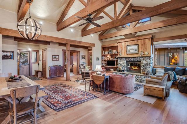 35750 Mountain Circle Drive, Julian CA: https://media.crmls.org/mediaz/83fc5d11-a074-46af-bb24-868fca8feb51.jpg