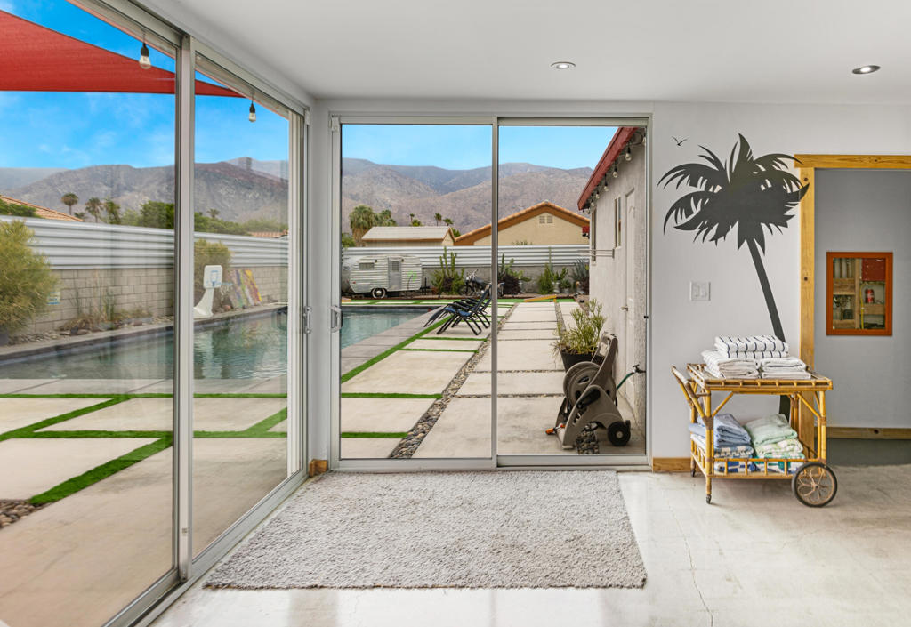4011 E Camino San Simeon, Palm Springs, CA 92264