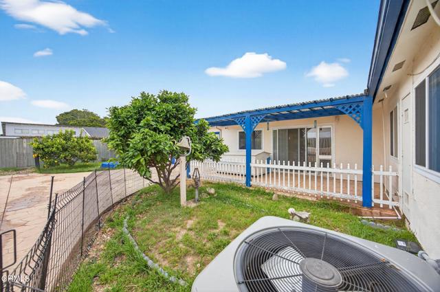 Detail Gallery Image 35 of 38 For 2110 Rhonda St, Oxnard,  CA 93036 - 3 Beds | 2/1 Baths