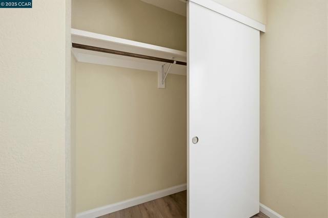 304 Lion Valley Rd, Escondido CA: https://media.crmls.org/mediaz/83fd37f7-bab1-4439-9360-c77c1f3fc5a4.jpg