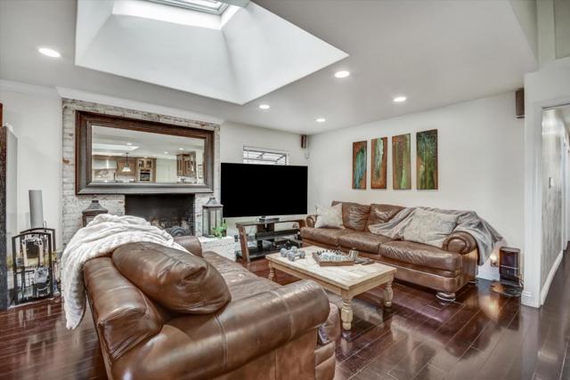 372 Fleming Avenue, San Jose CA: https://media.crmls.org/mediaz/83fe5d39-a5c2-4375-8ecd-dc127395024d.jpg