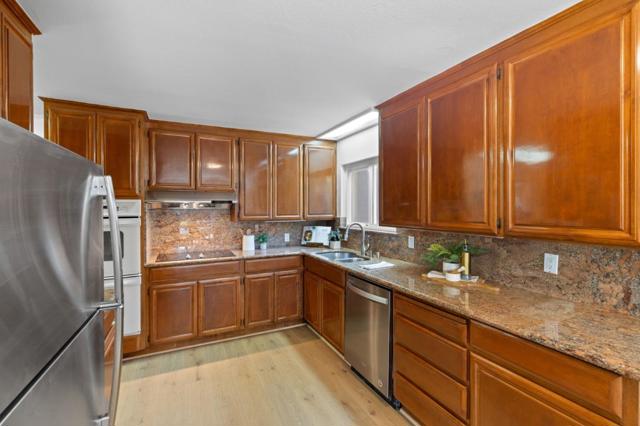 408 W Hillsdale Boulevard, San Mateo CA: https://media.crmls.org/mediaz/83ff3f56-bdd3-41de-ae0c-4636cfd4f67d.jpg