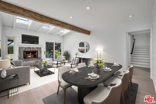 11472 Diller Avenue, Culver City CA: https://media.crmls.org/mediaz/83ffccbf-e8cb-4415-b431-326ea839b425.jpg