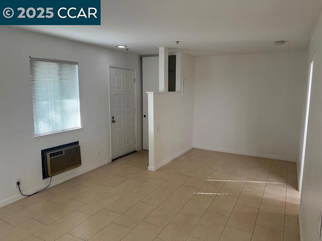 1975 Bonifacio St, Concord CA: https://media.crmls.org/mediaz/83ffce7e-f4c0-4be7-aa4f-2231cd64d8c3.jpg