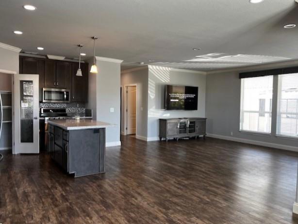 177 Chateau La Salle Drive, San Jose CA: https://media.crmls.org/mediaz/840124b4-aeb0-4978-951e-a595e6f24759.jpg
