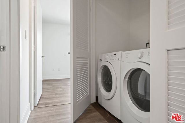 1301 Brockton Avenue, Los Angeles CA: https://media.crmls.org/mediaz/8401324e-4487-4dfd-b485-3d1d14364801.jpg